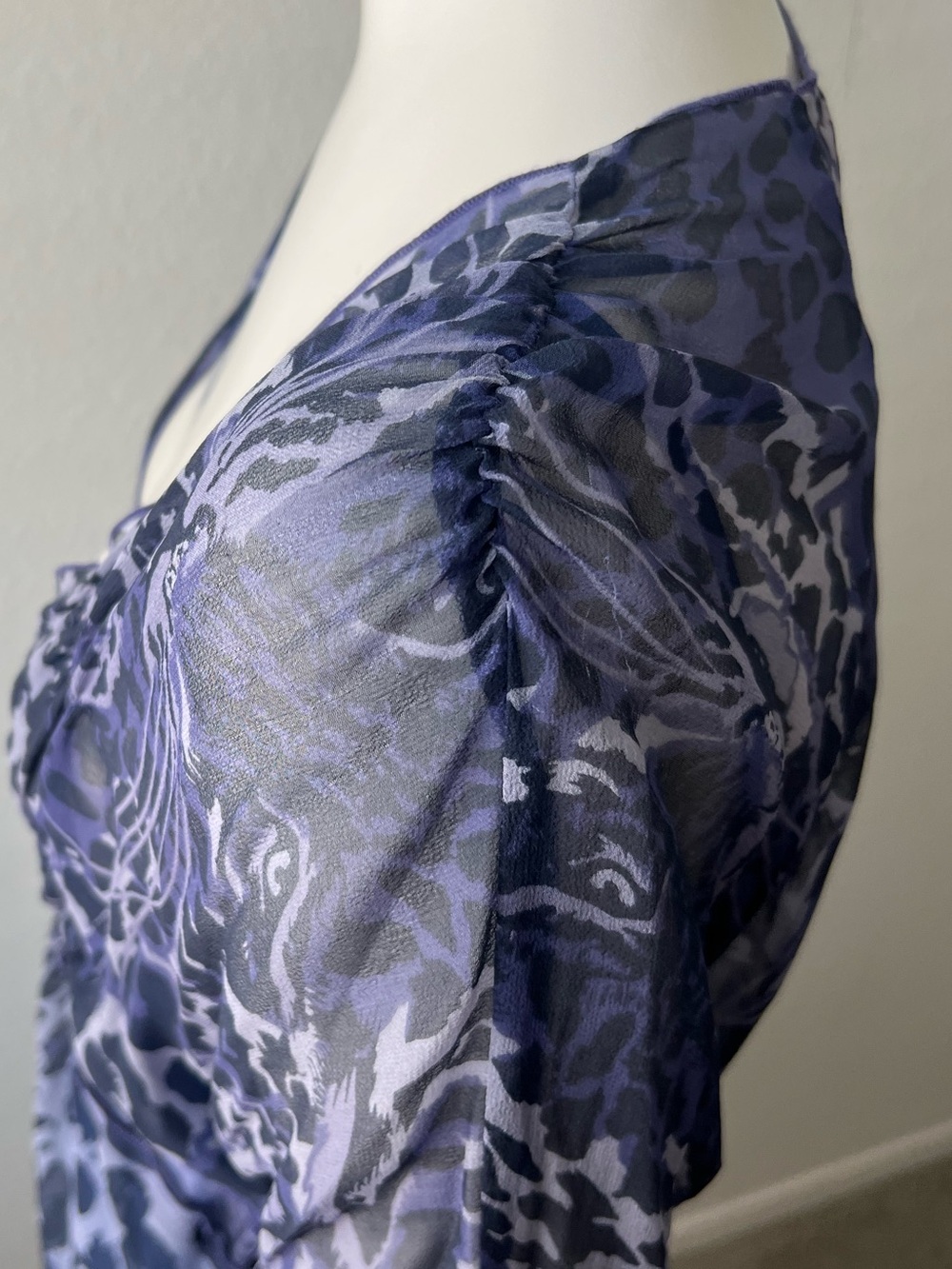 New BCBGIRLS 100% Silk LEOPARD PURPLE DRESS - Picture 10 of 15